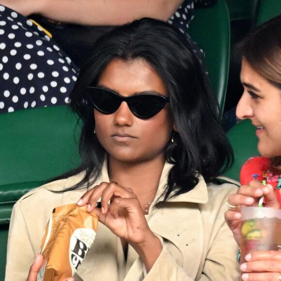 🕶️ New Saint Laurent SL213 LILY 001 Sunglasses - Black Frame, Grey Lenses - Picture 5 of 12